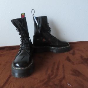 Dr. Martens Jadon Hi Rainbow Patent Leather 10 Eyelet Platform Boots UK 8 US 10